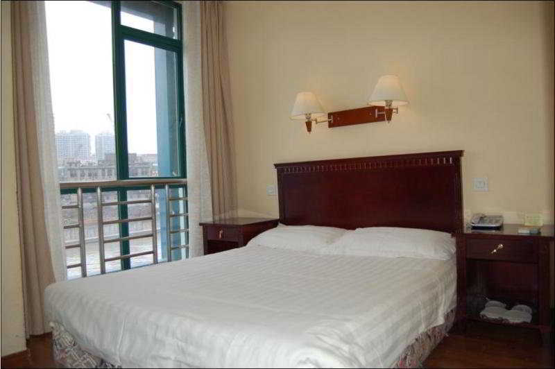 Lakeside Holiday Inn Sanghaj Kültér fotó