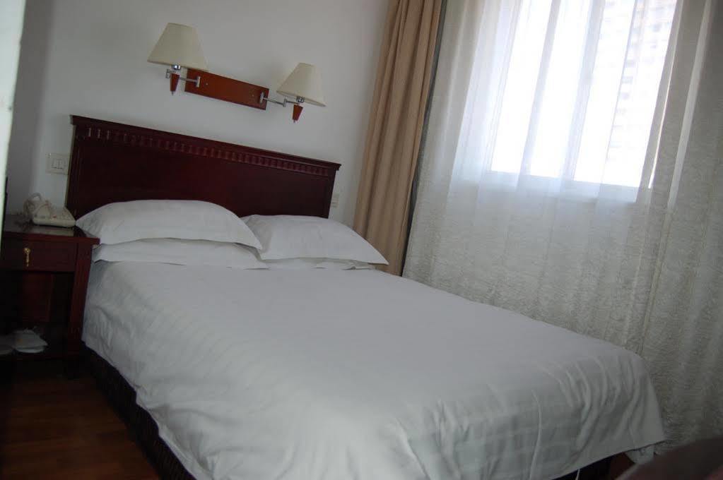 Lakeside Holiday Inn Sanghaj Kültér fotó