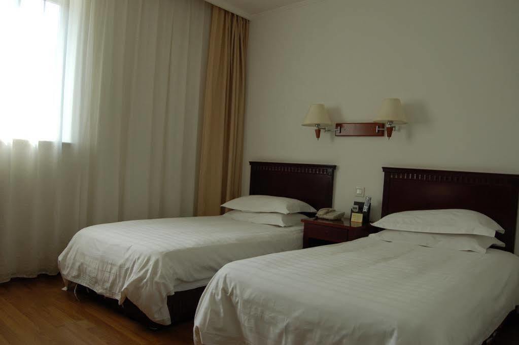 Lakeside Holiday Inn Sanghaj Kültér fotó
